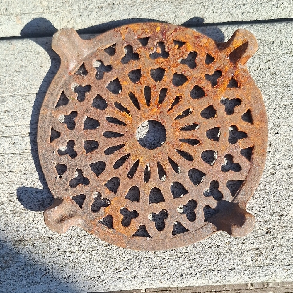 Vintage Round Cast Iron Trivet - Picture 2 of 4